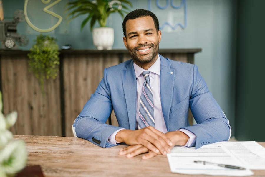 The Importance of Tailoring and Condensing Your CV – Make Every Detail Count